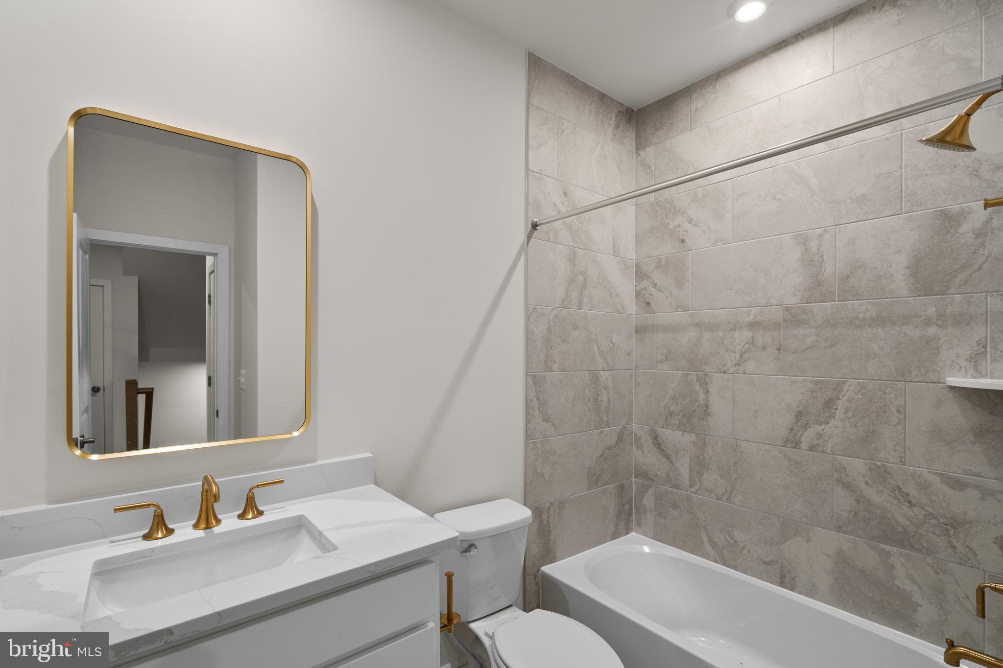 DEMOTT & SILVER - Residential