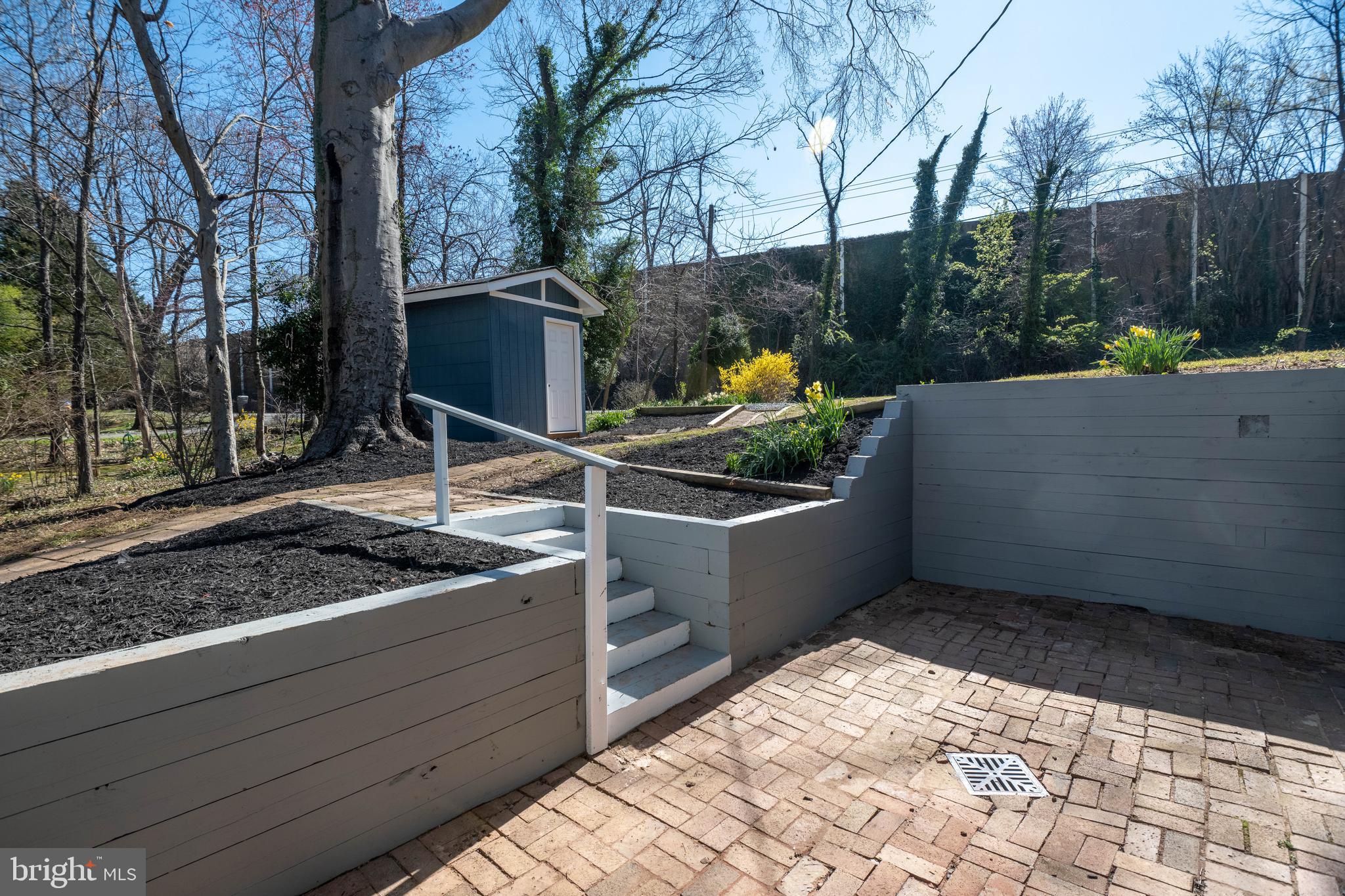 GARDEN FARMS - Residential