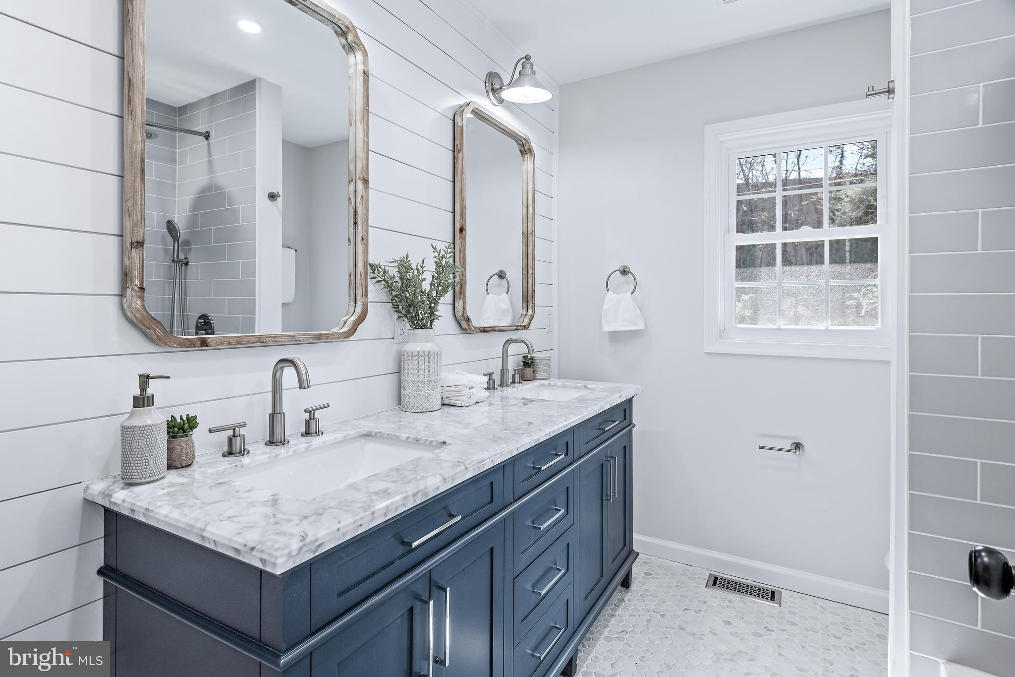 GARDEN FARMS - Residential