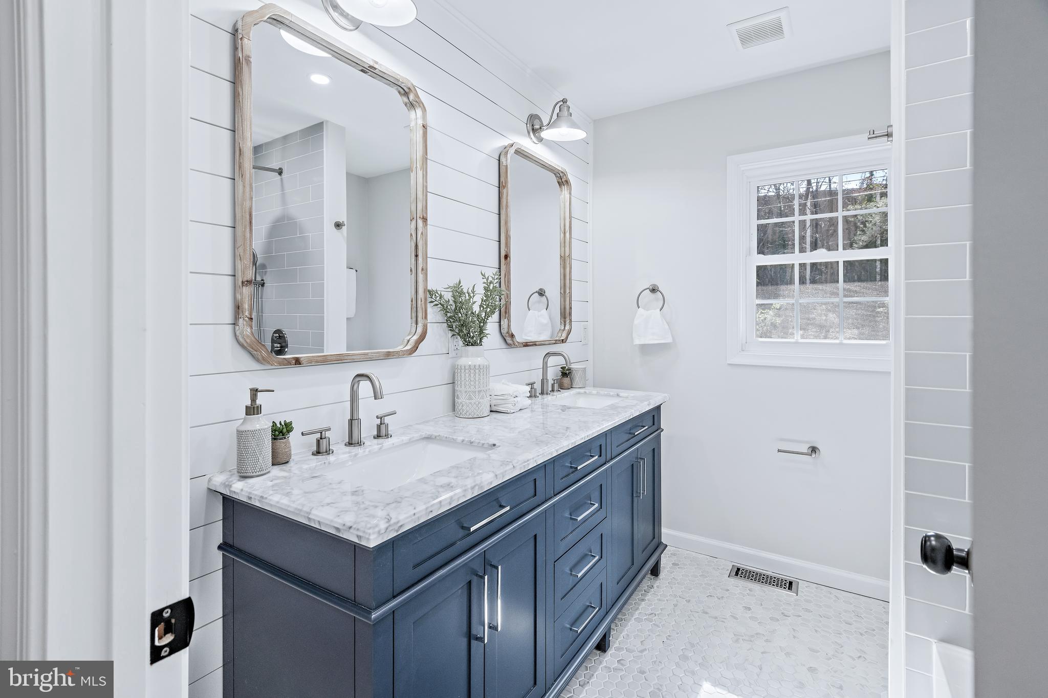 GARDEN FARMS - Residential