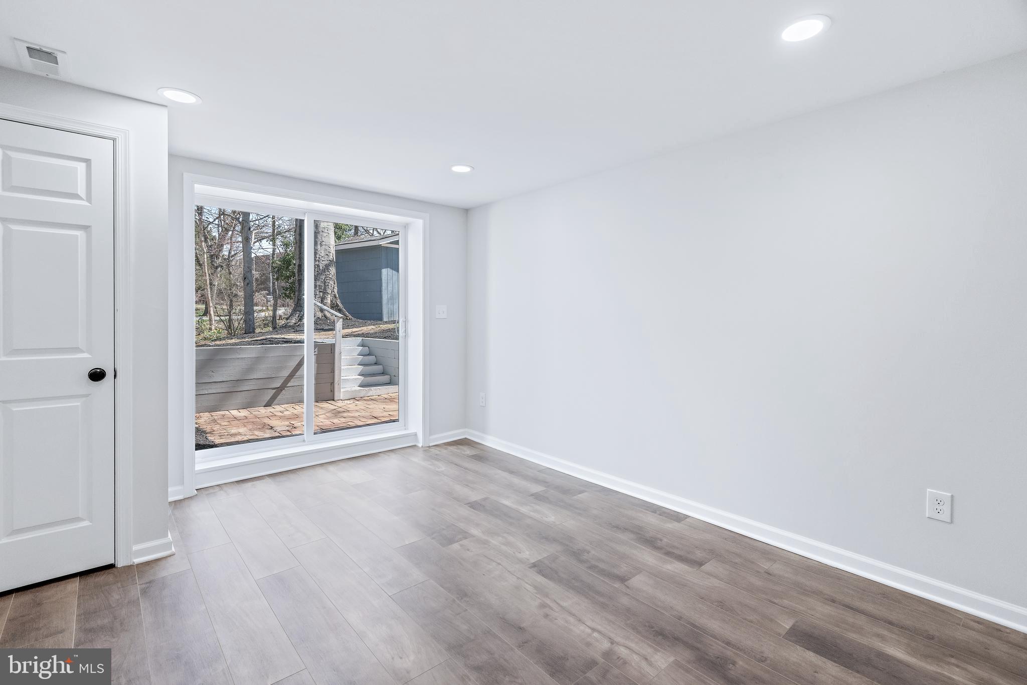 GARDEN FARMS - Residential