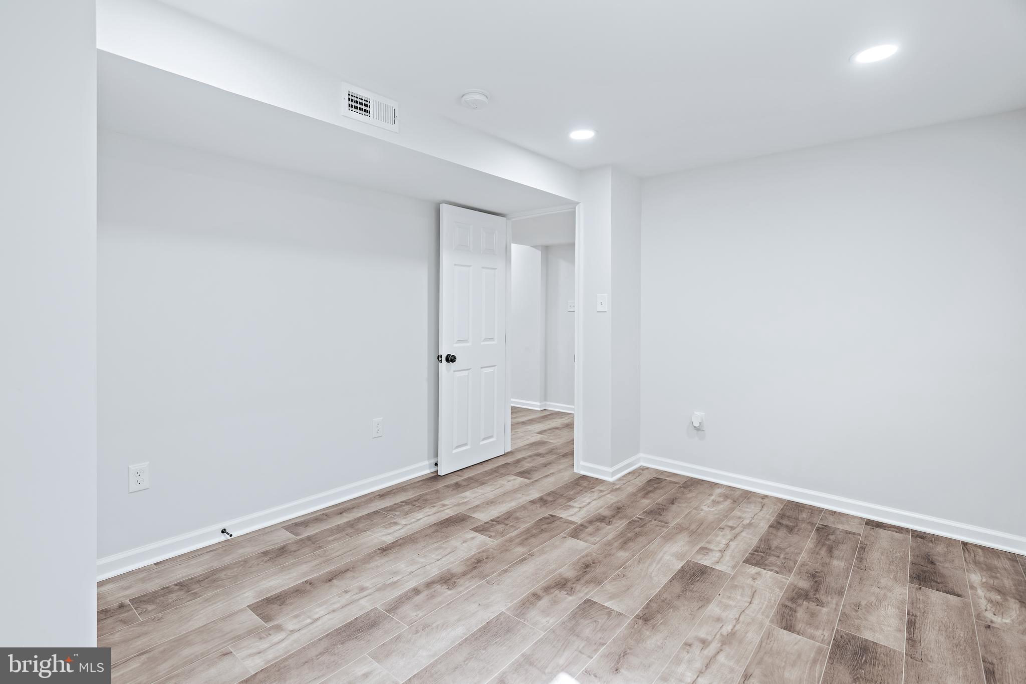 GARDEN FARMS - Residential