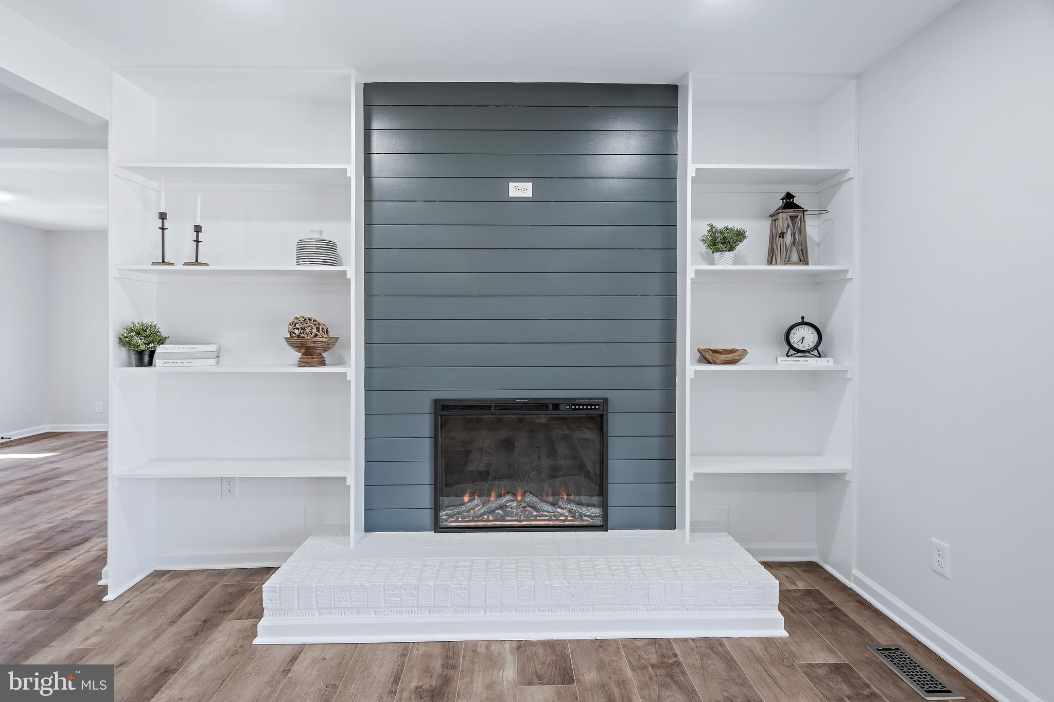 GARDEN FARMS - Residential