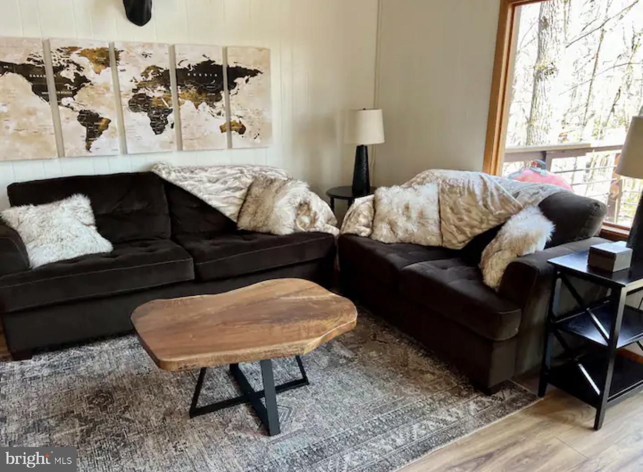 COOLFONT MOUNTAINSIDE - Residential