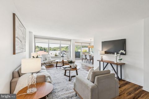 1001 CITY AVENUE W-811 WYNNEWOOD PA 19096