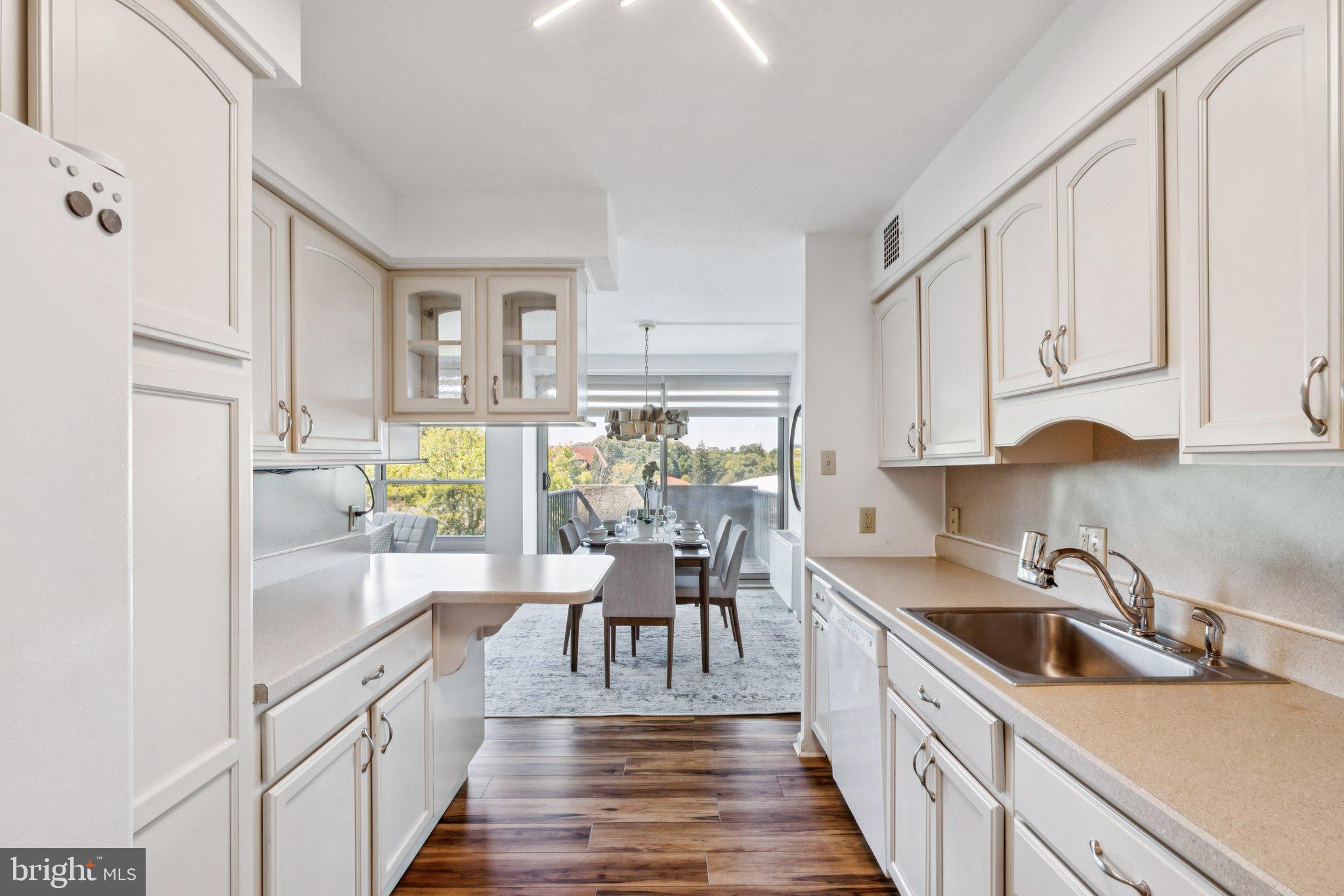 GREEN HILL - Residential