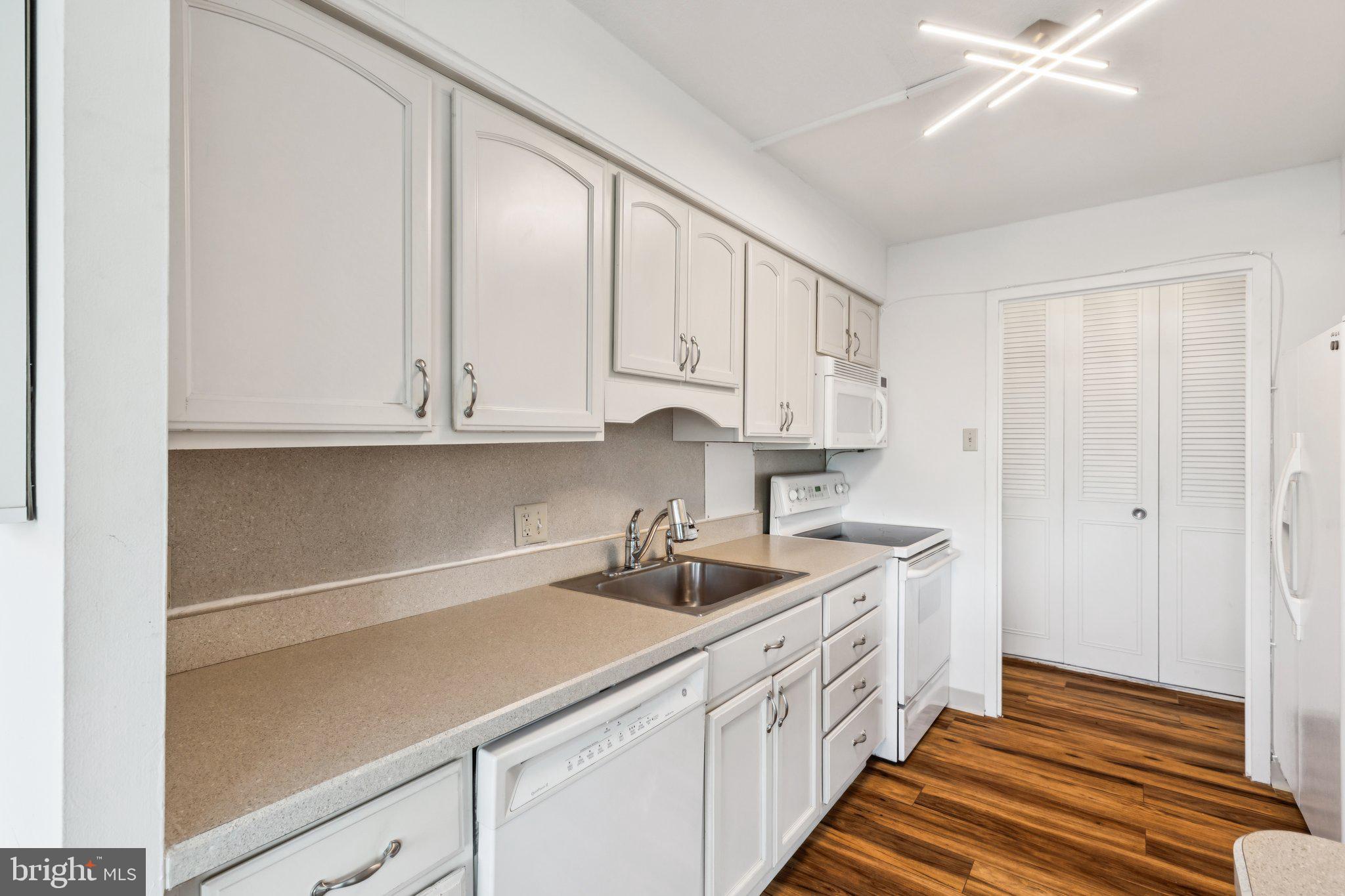 GREEN HILL - Residential