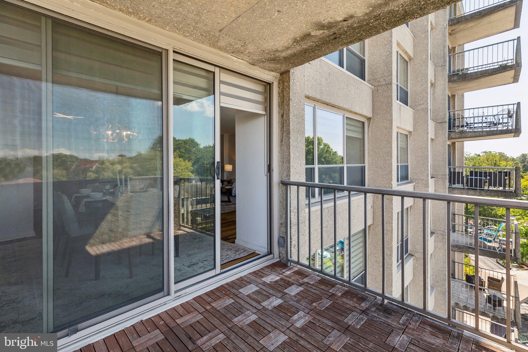 GREEN HILL - Residential