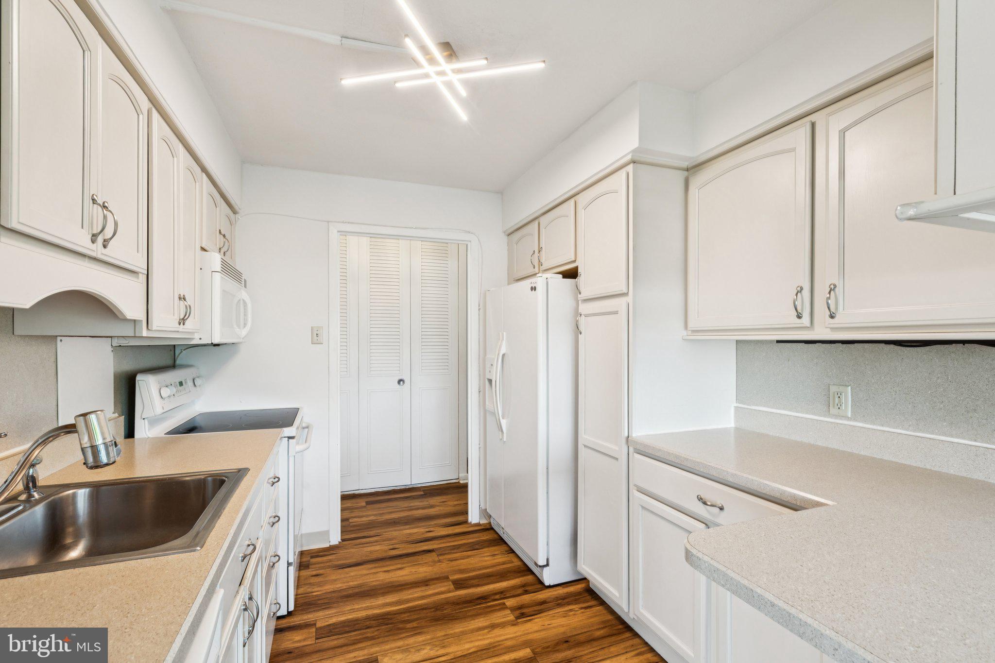 GREEN HILL - Residential