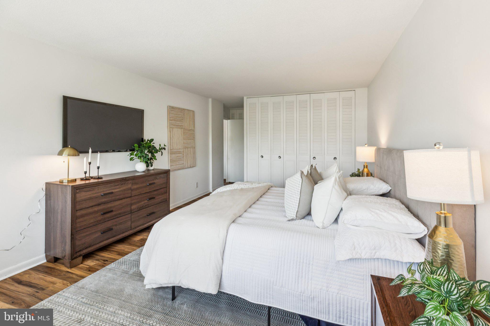 GREEN HILL - Residential