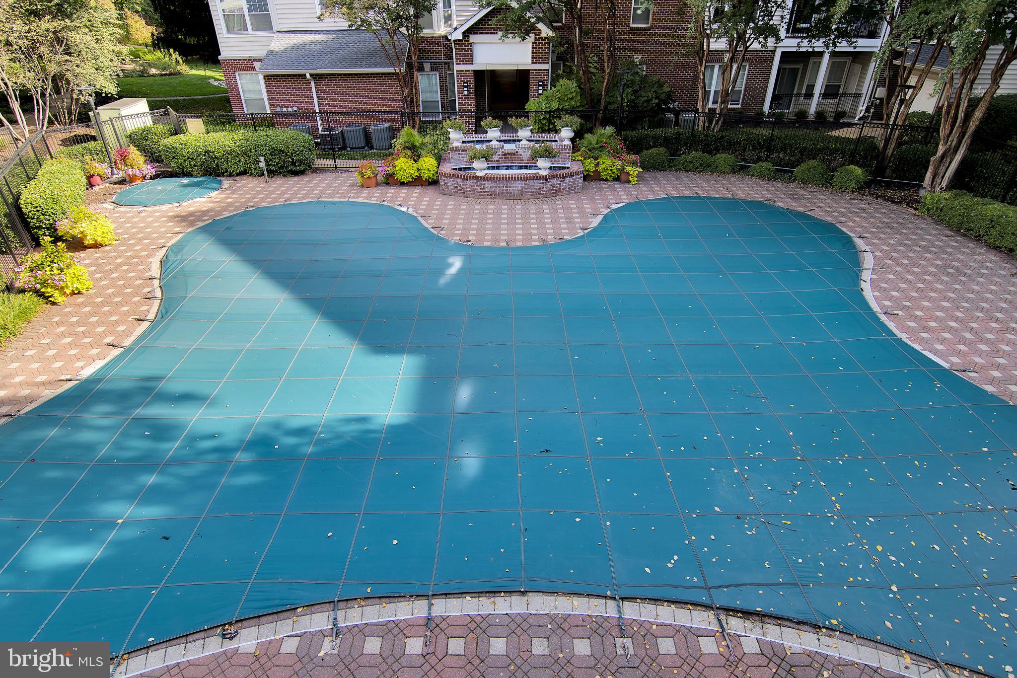 GATES OF MCLEAN - Residential