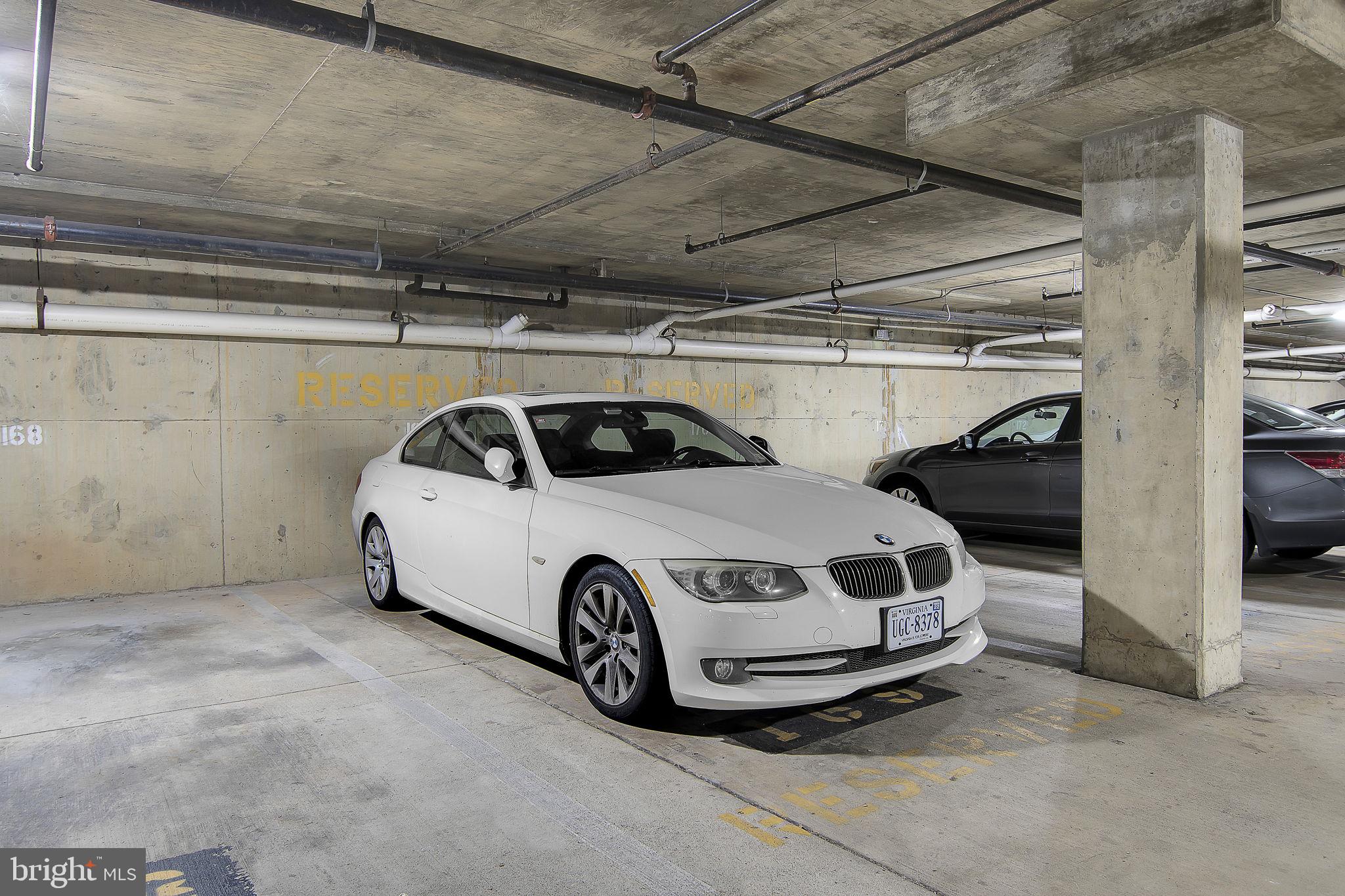 GATES OF MCLEAN - Residential