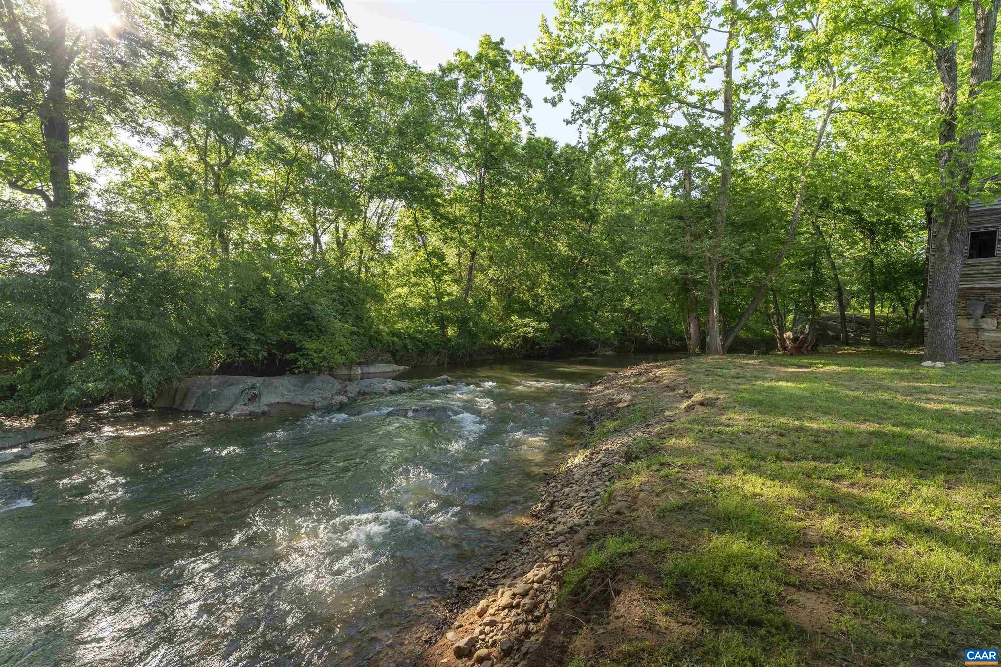928 SLATE MILL RD