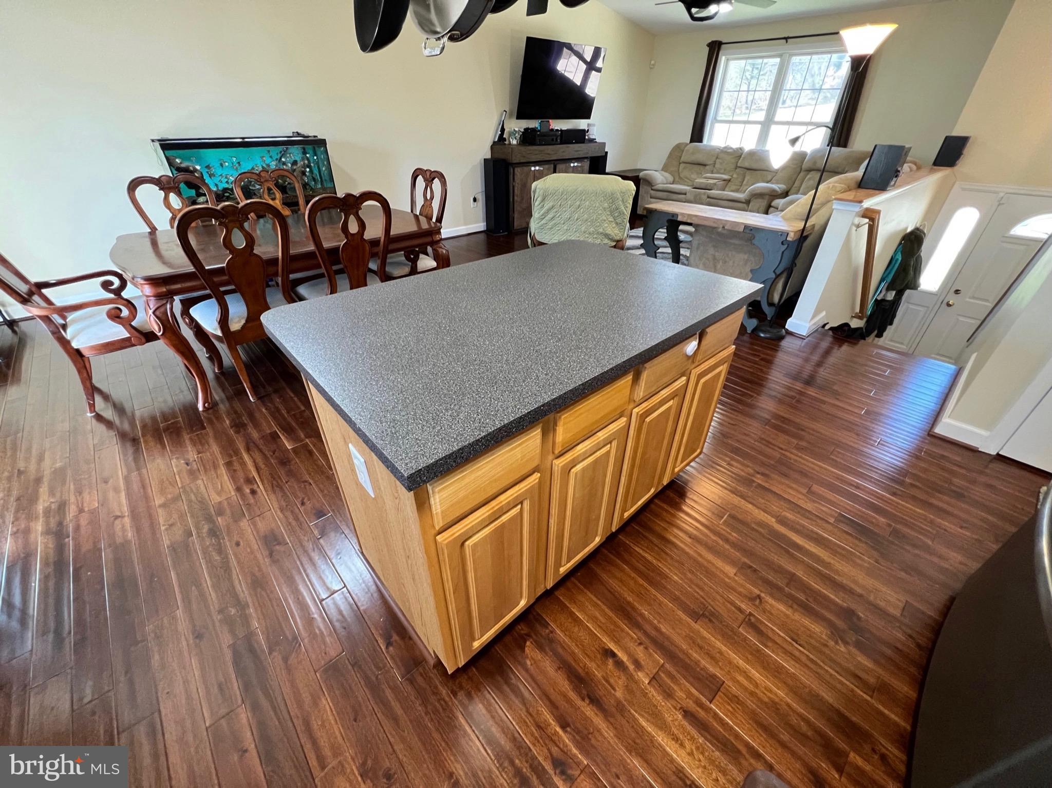 REGULARS - Residential