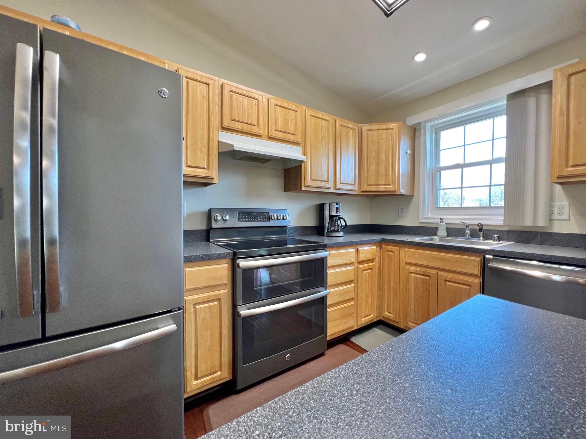 REGULARS - Residential