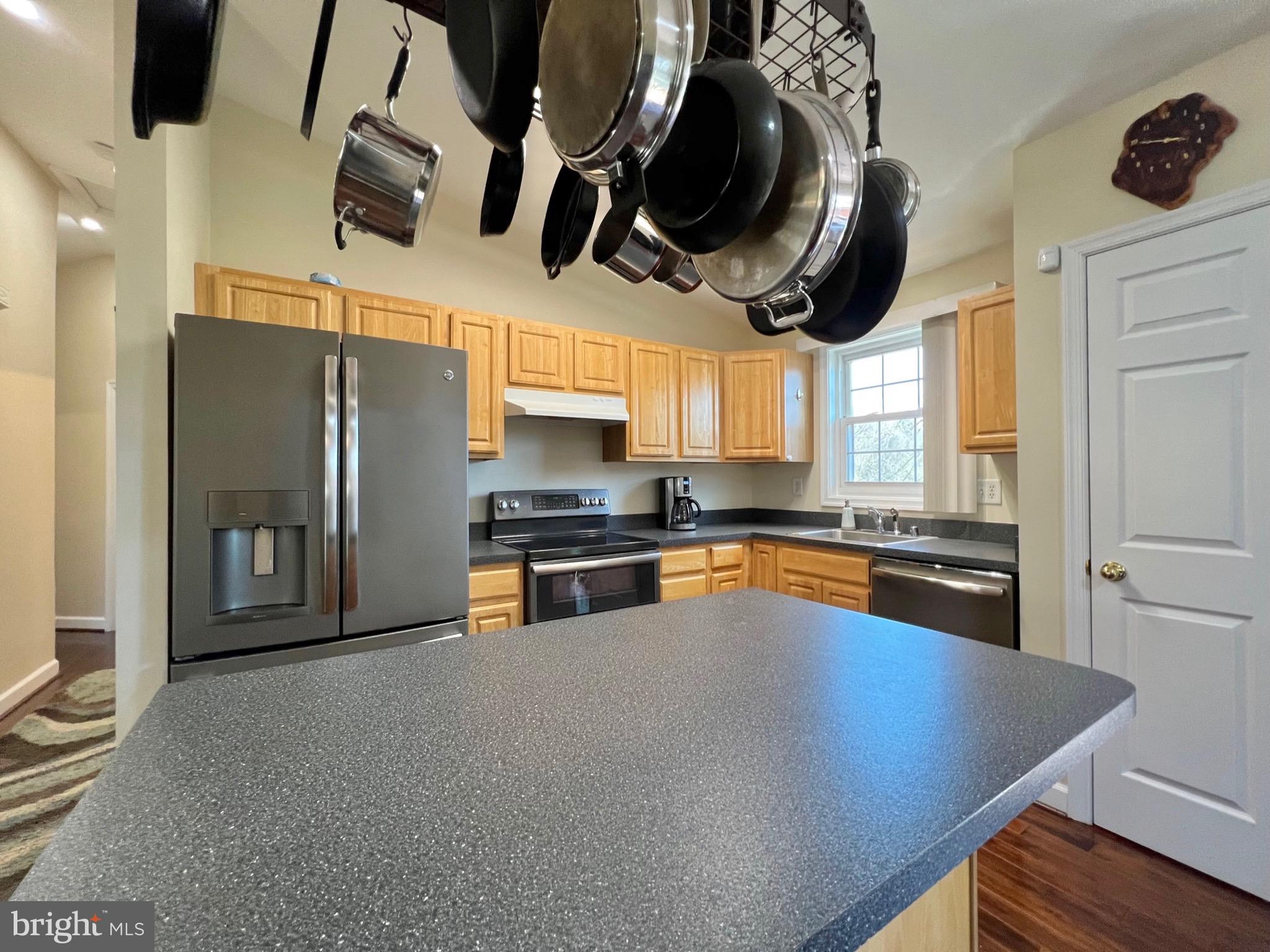 REGULARS - Residential