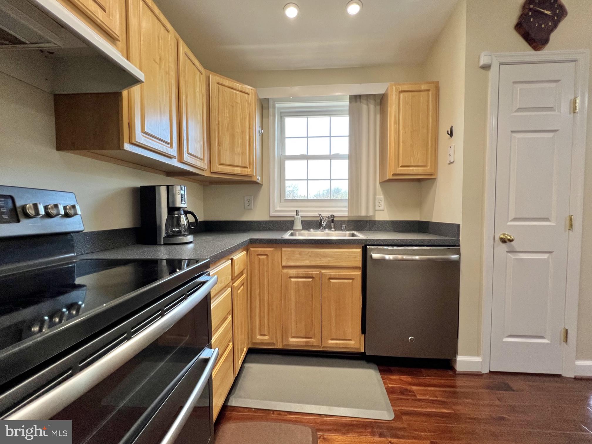 REGULARS - Residential