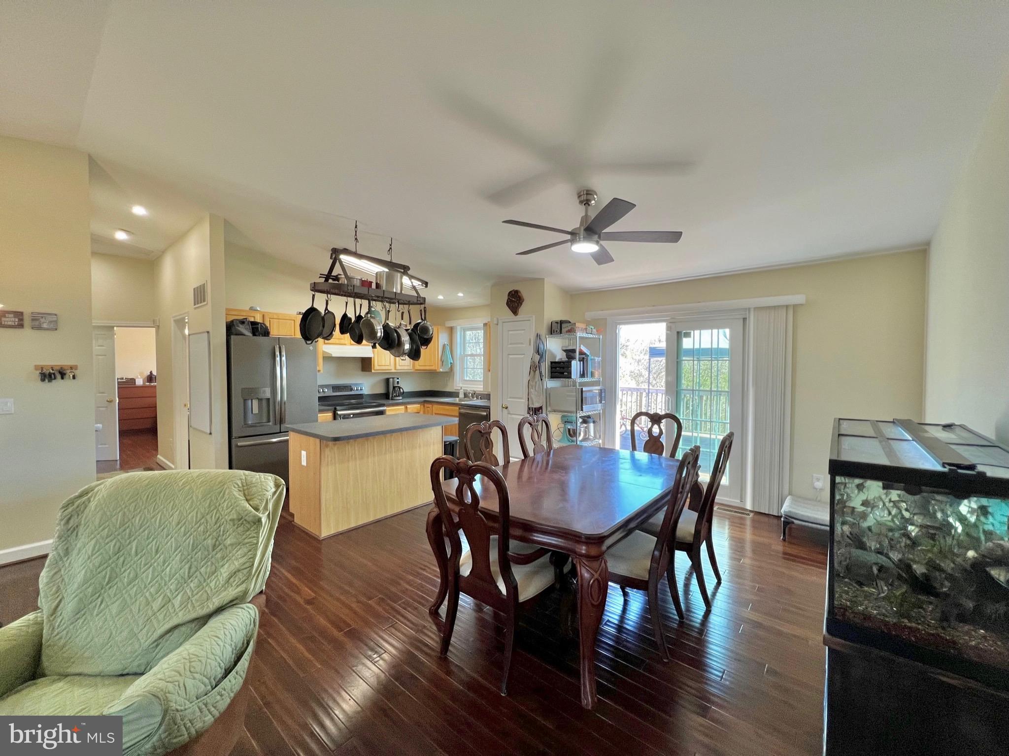 REGULARS - Residential