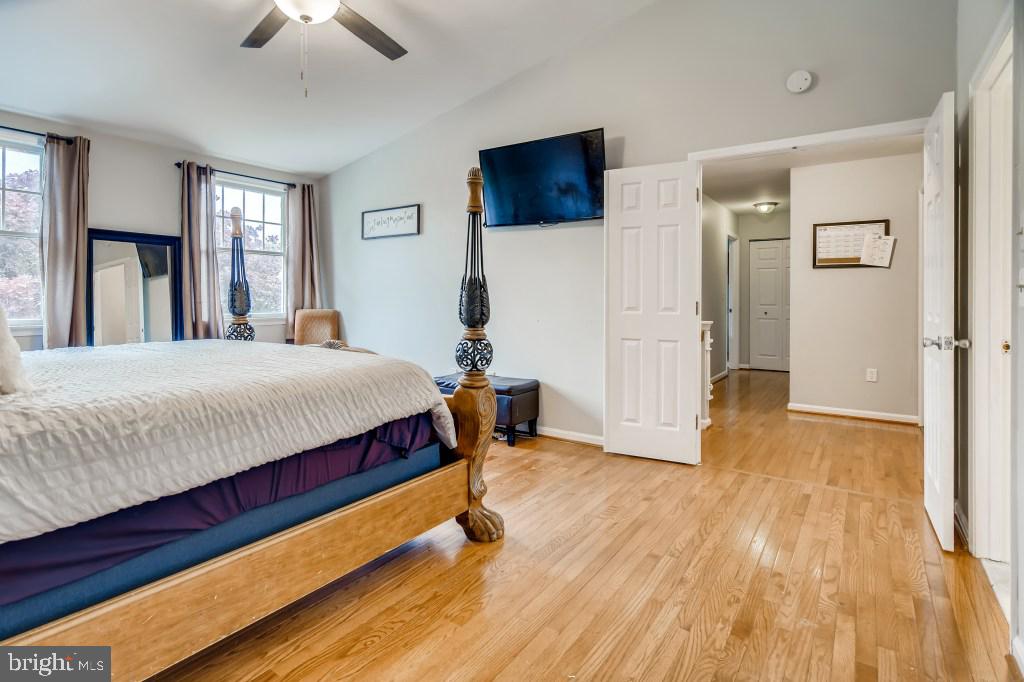 HUNTERS RUN - Residential