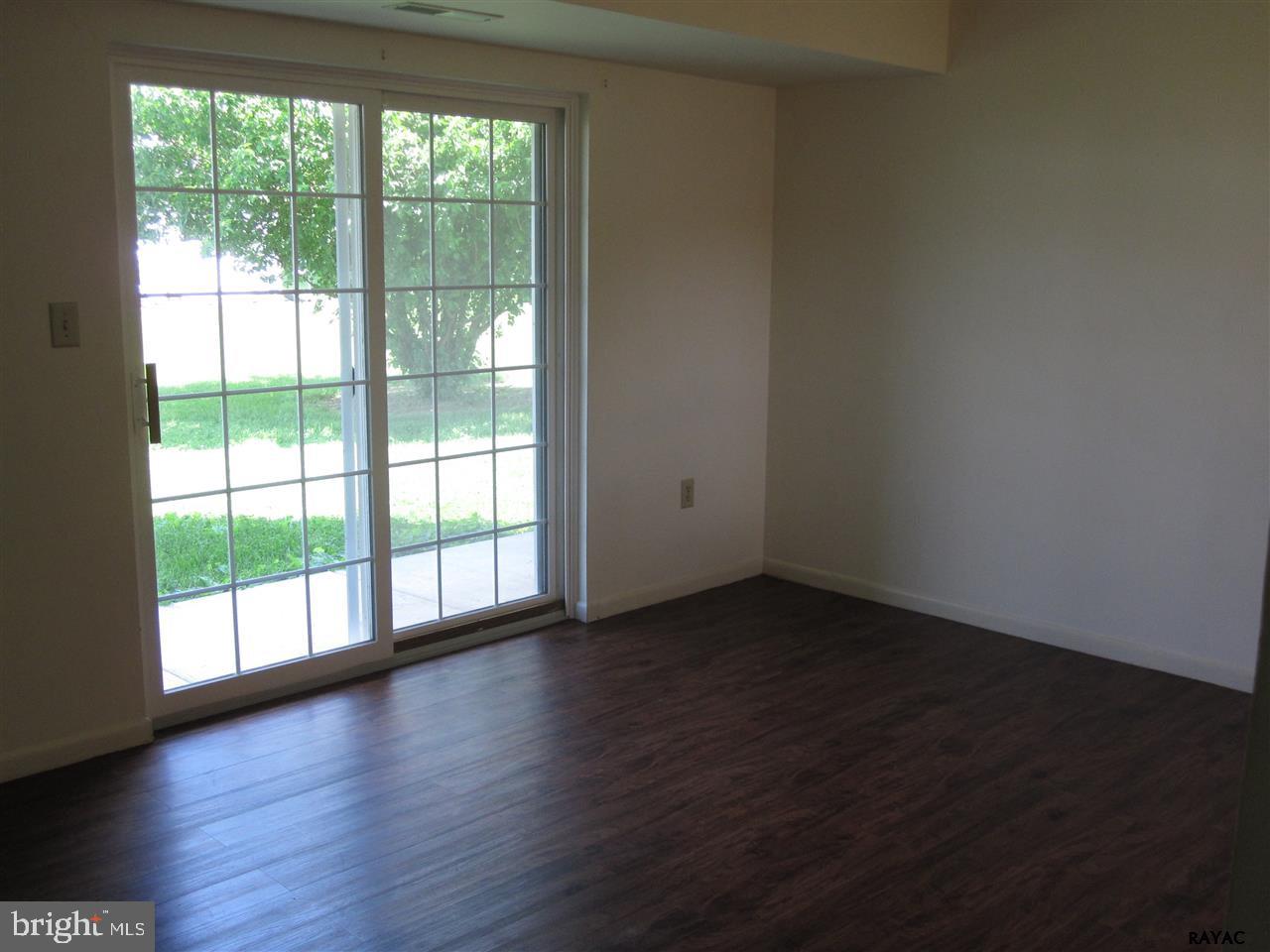 PARKSIDE - Residential