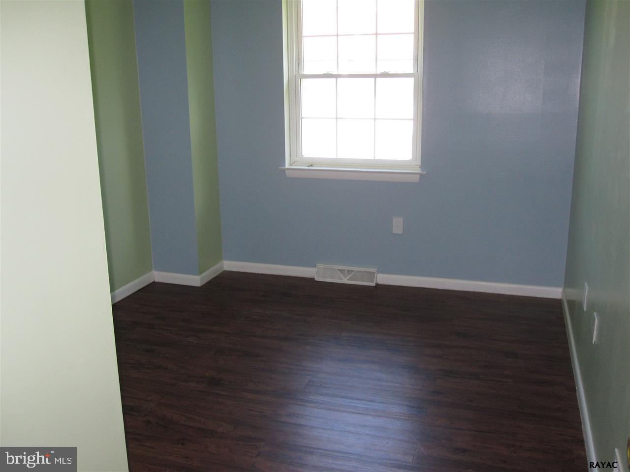 PARKSIDE - Residential