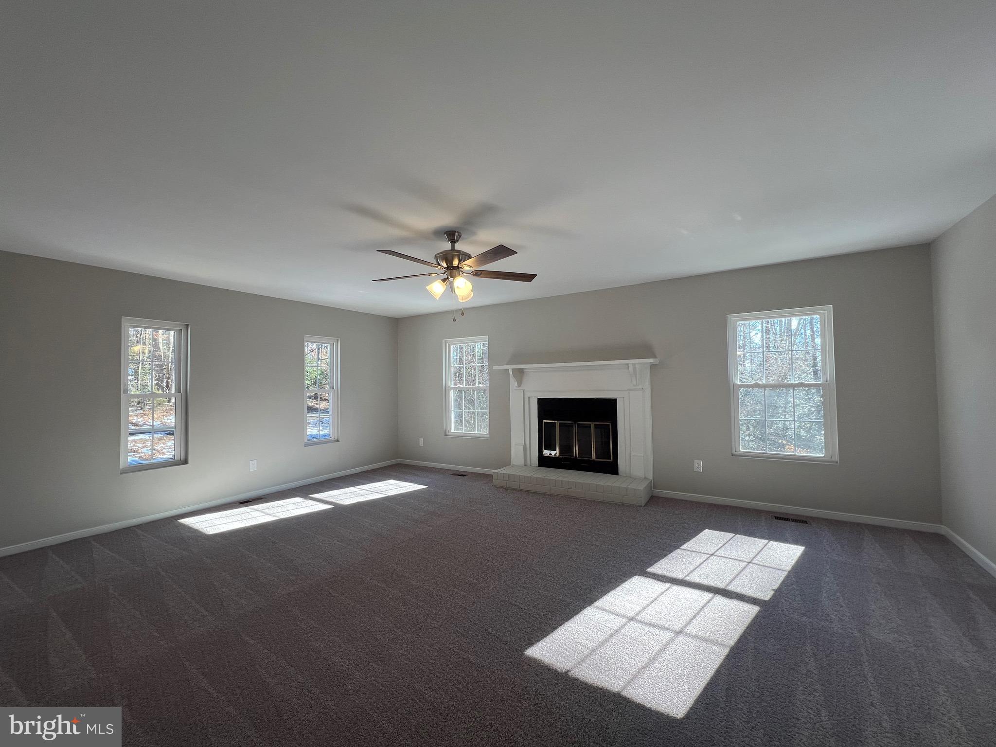 CAROLINE PINES - Residential