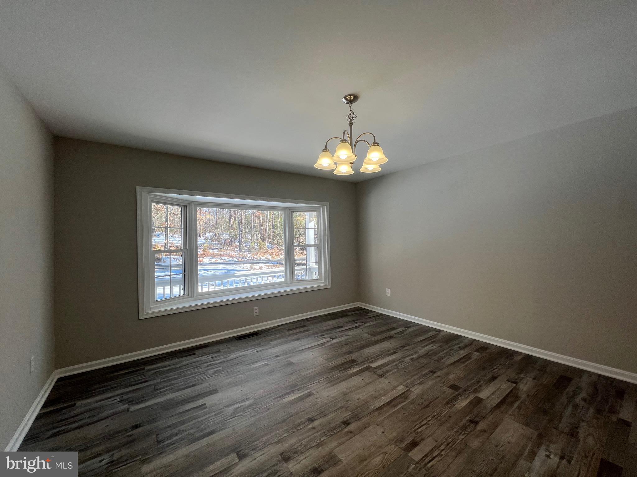 CAROLINE PINES - Residential