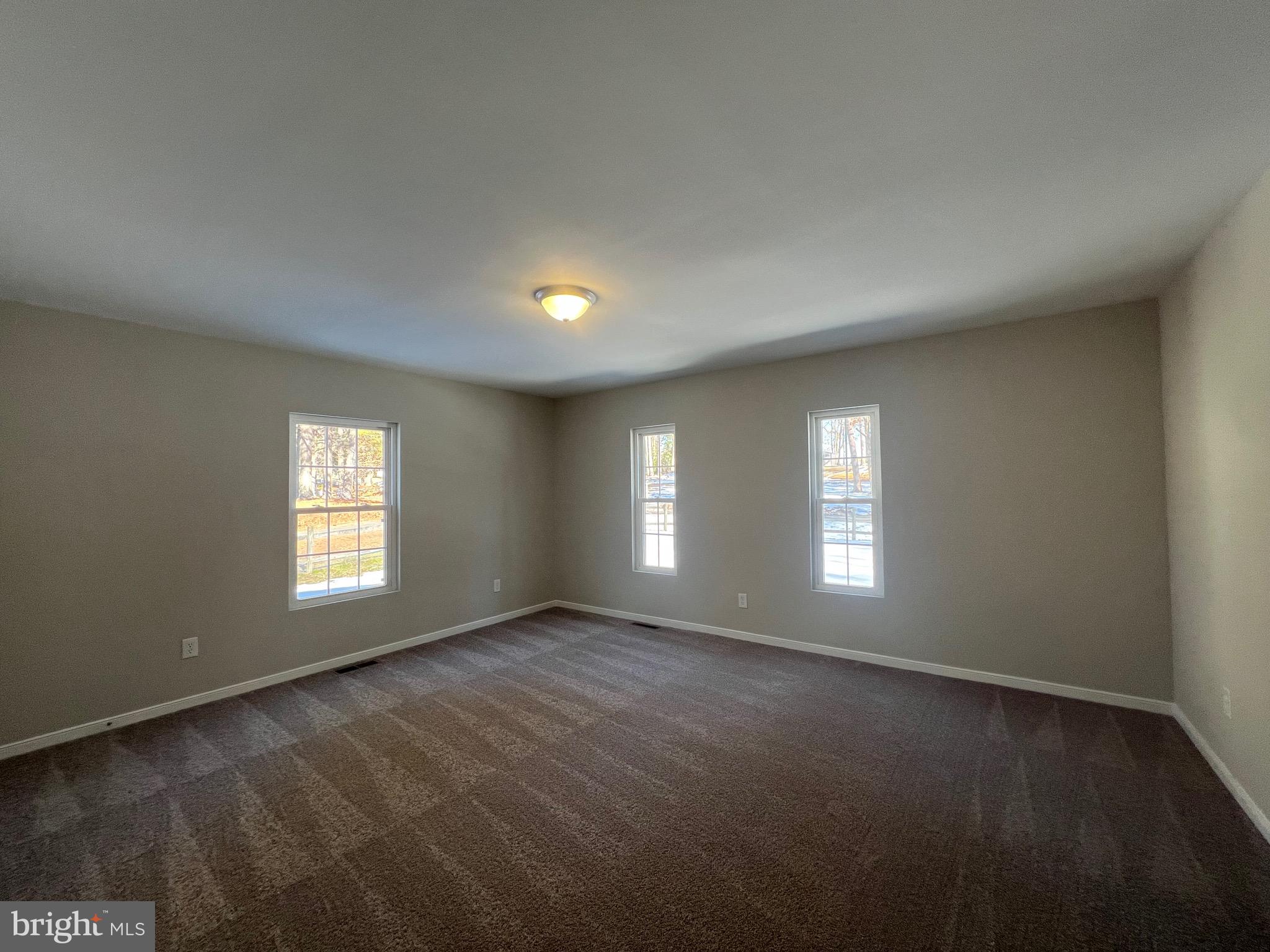 CAROLINE PINES - Residential