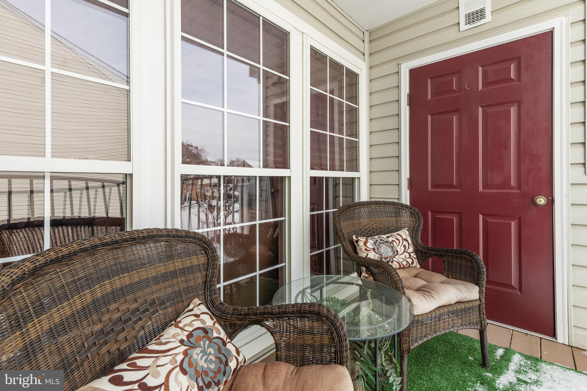 THE COURTYARDS AT POND - Residential