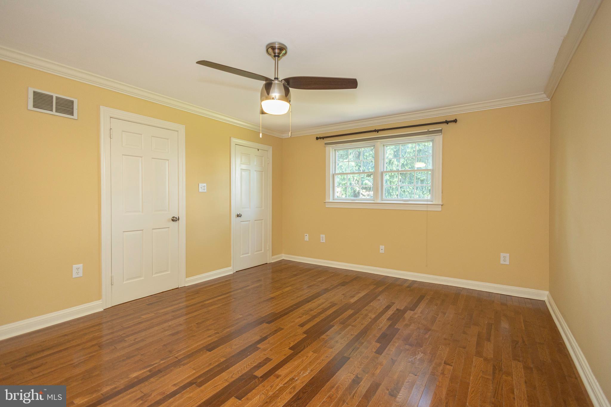 YARDLEY COMMONS - Residential