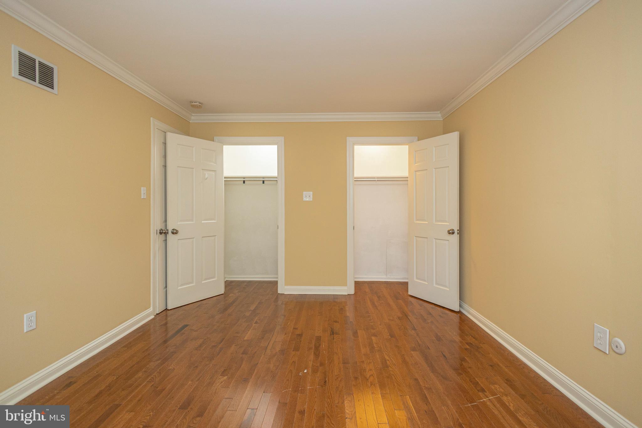 YARDLEY COMMONS - Residential