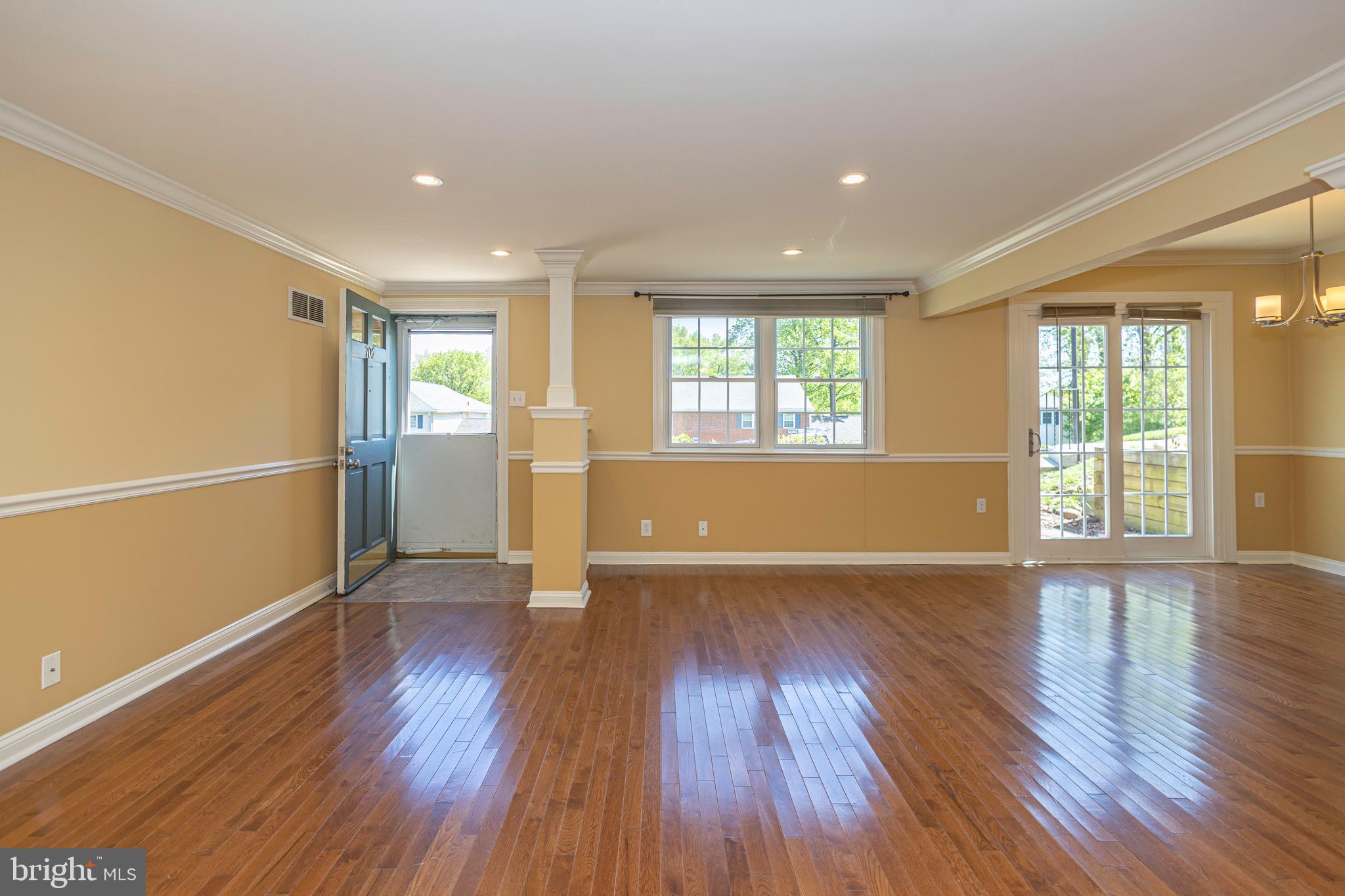 706 YARDLEY COMMONS