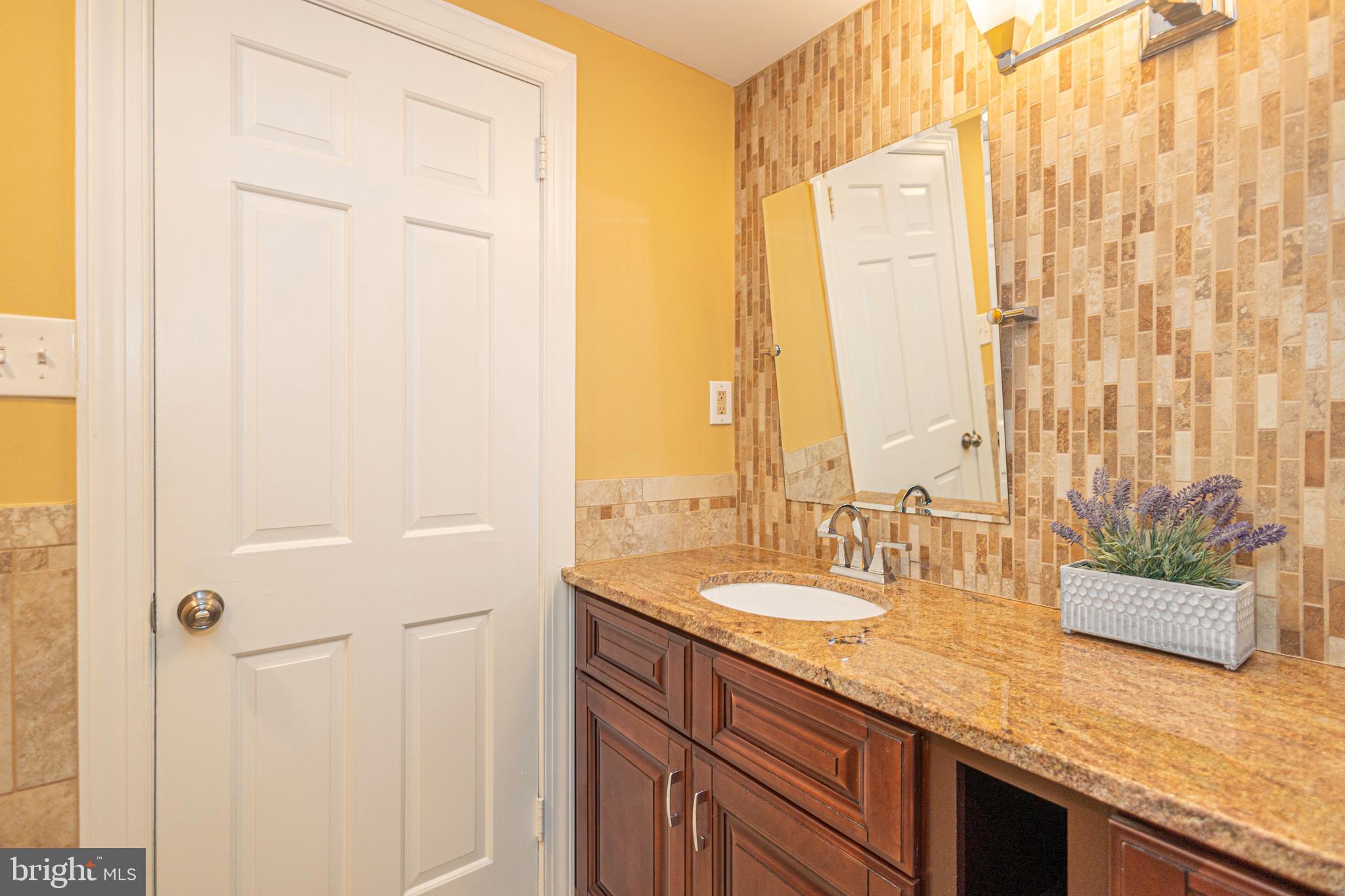 YARDLEY COMMONS - Residential