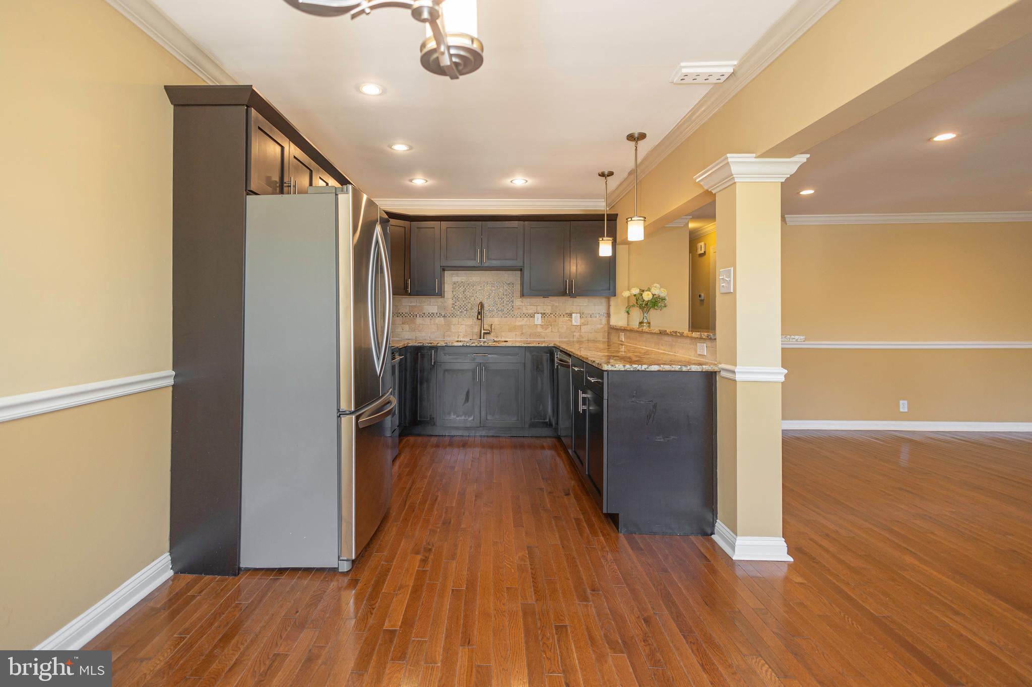 YARDLEY COMMONS - Residential