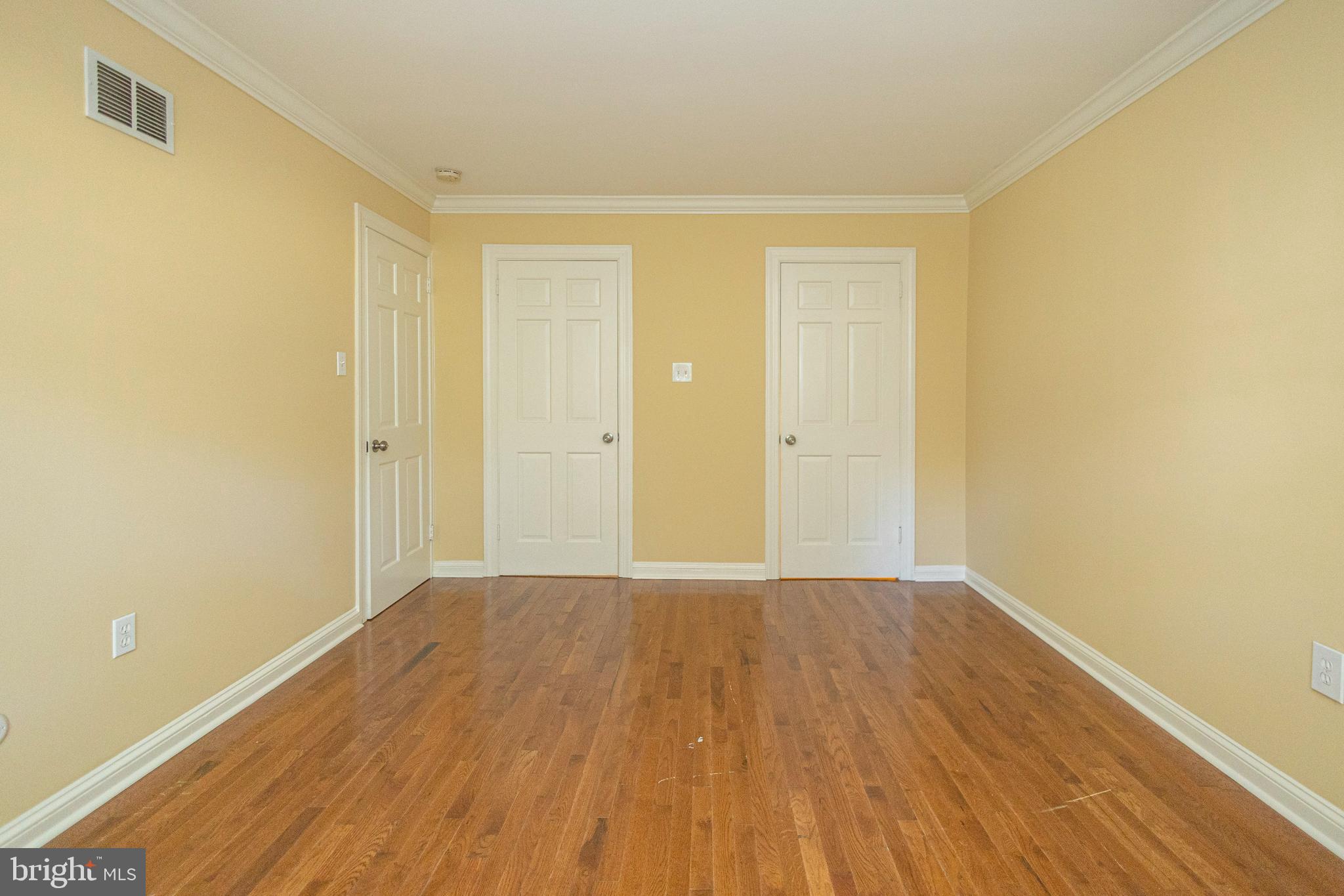 YARDLEY COMMONS - Residential