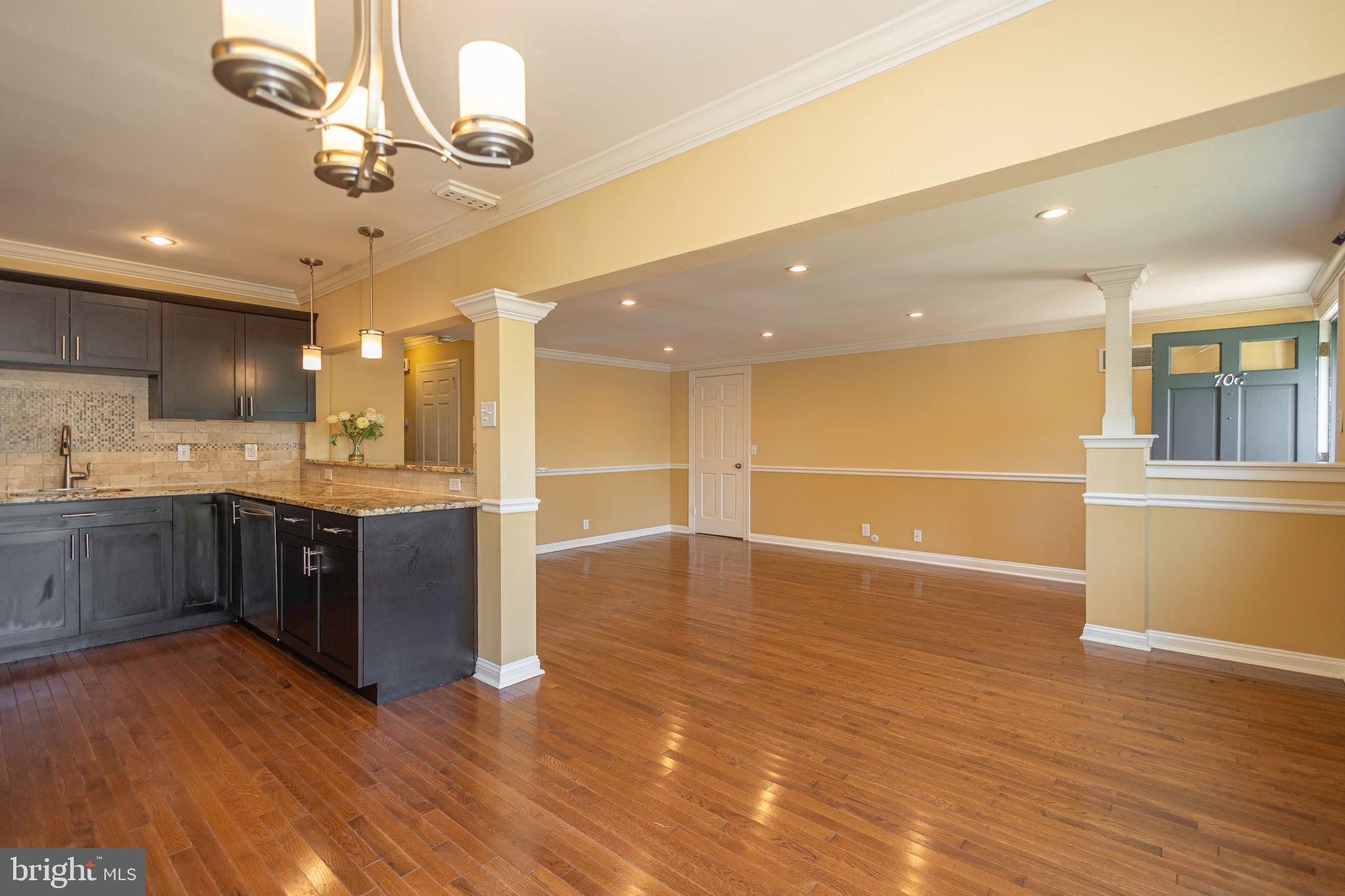 YARDLEY COMMONS - Residential