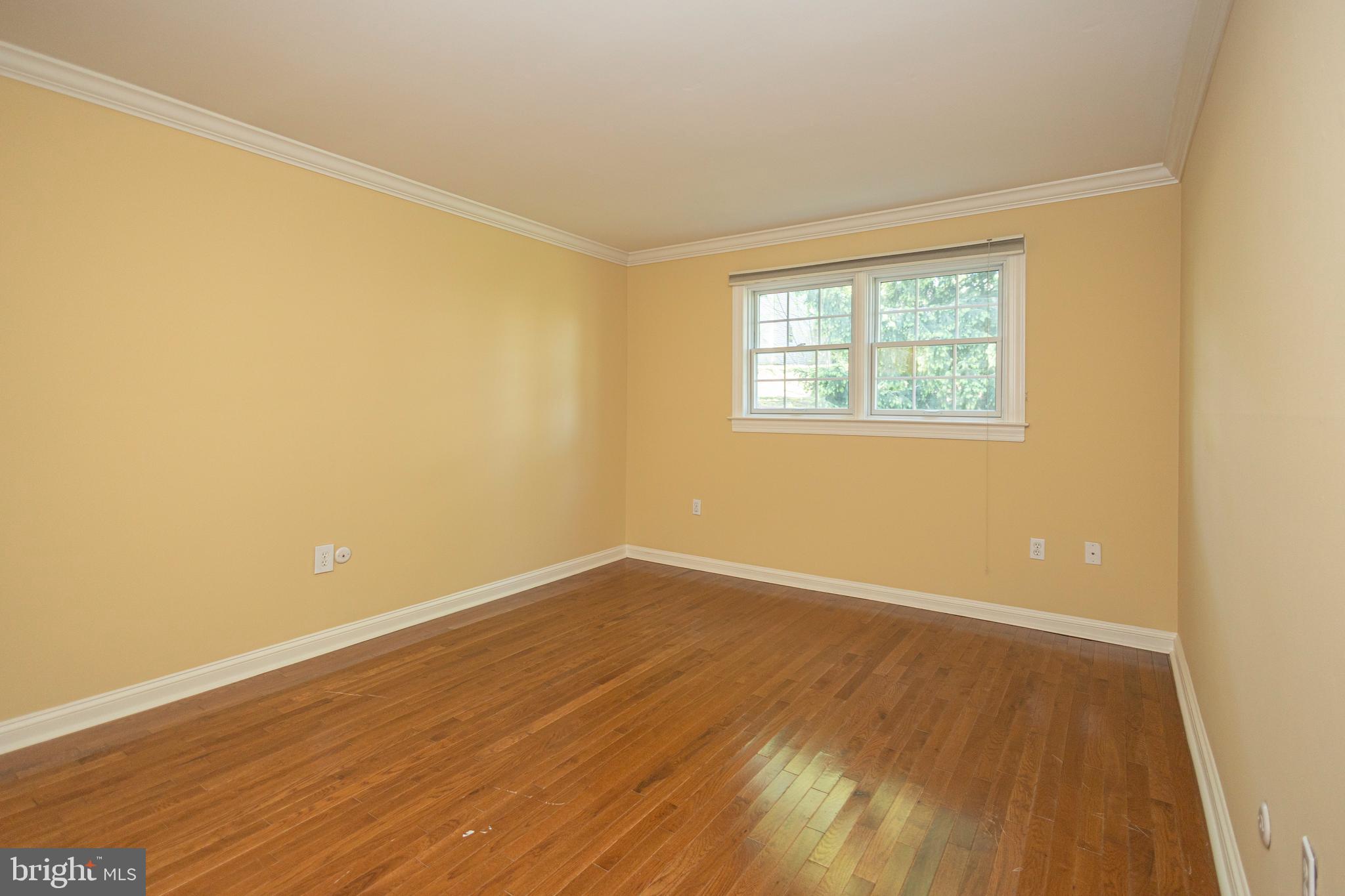 YARDLEY COMMONS - Residential
