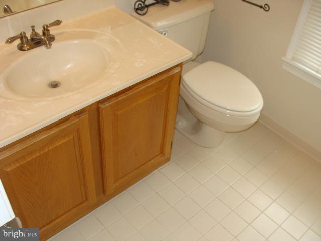 FLOWER HILL - Residential Lease