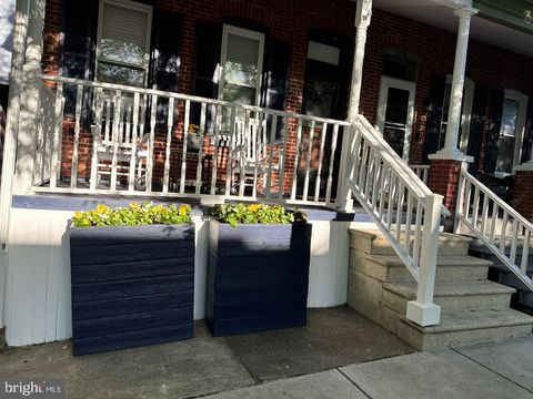 Townhouse For Sale - 1208 N Dupont Street<br/> WILMINGTON, DE 19806