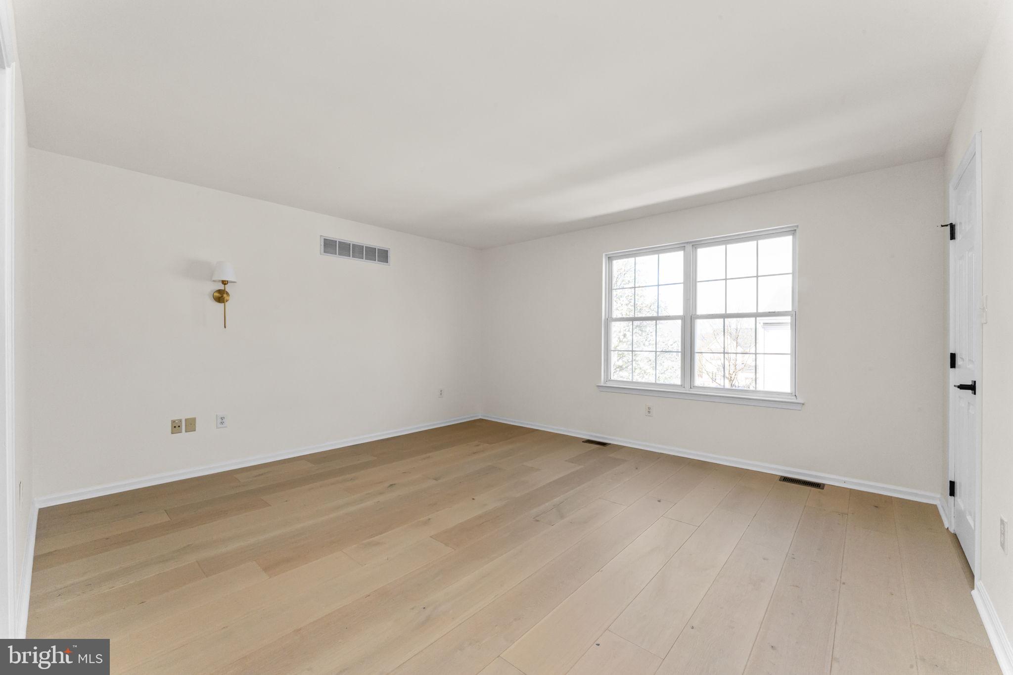 NORRISTOWN - Residential