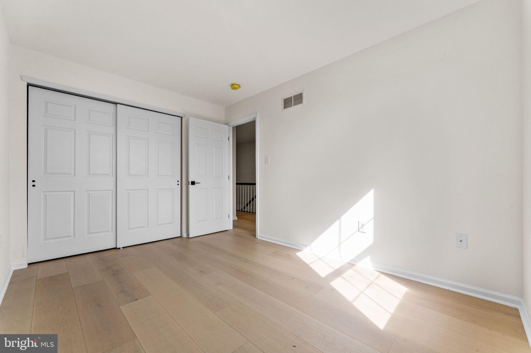 NORRISTOWN - Residential