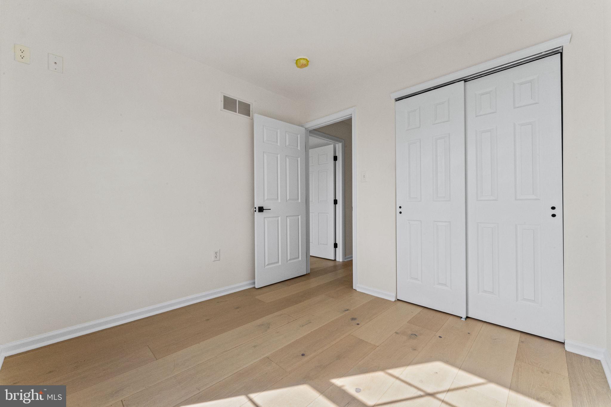 NORRISTOWN - Residential