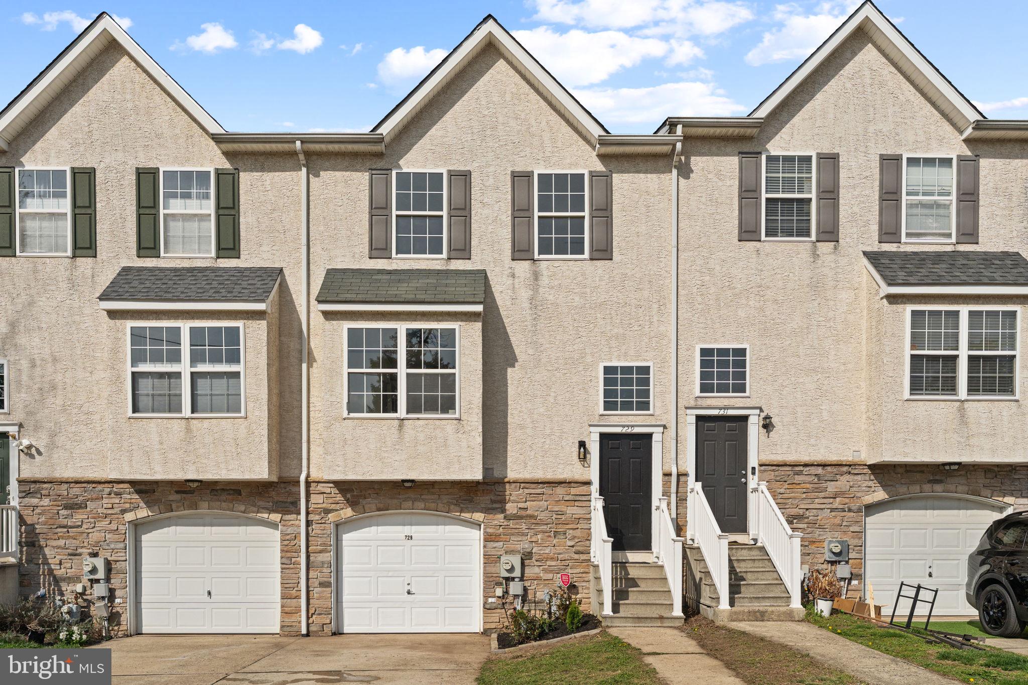 NORRISTOWN - Residential