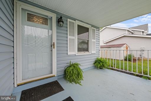 WELLINGTON WOODS - Residential Lease