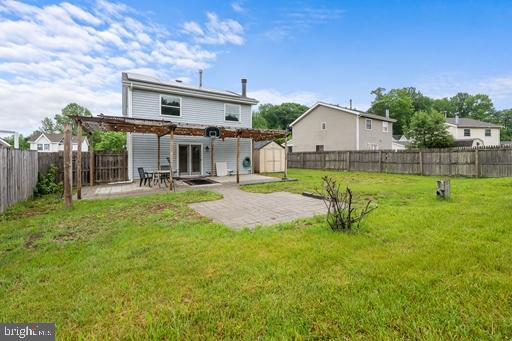 WELLINGTON WOODS - Residential Lease