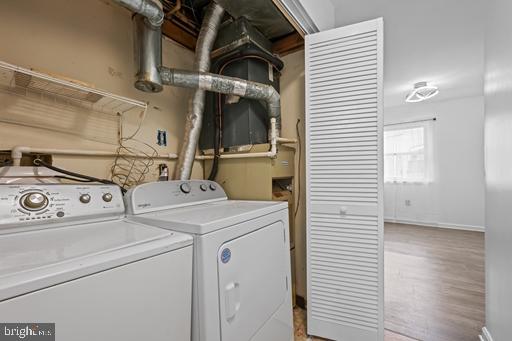 WELLINGTON WOODS - Residential Lease