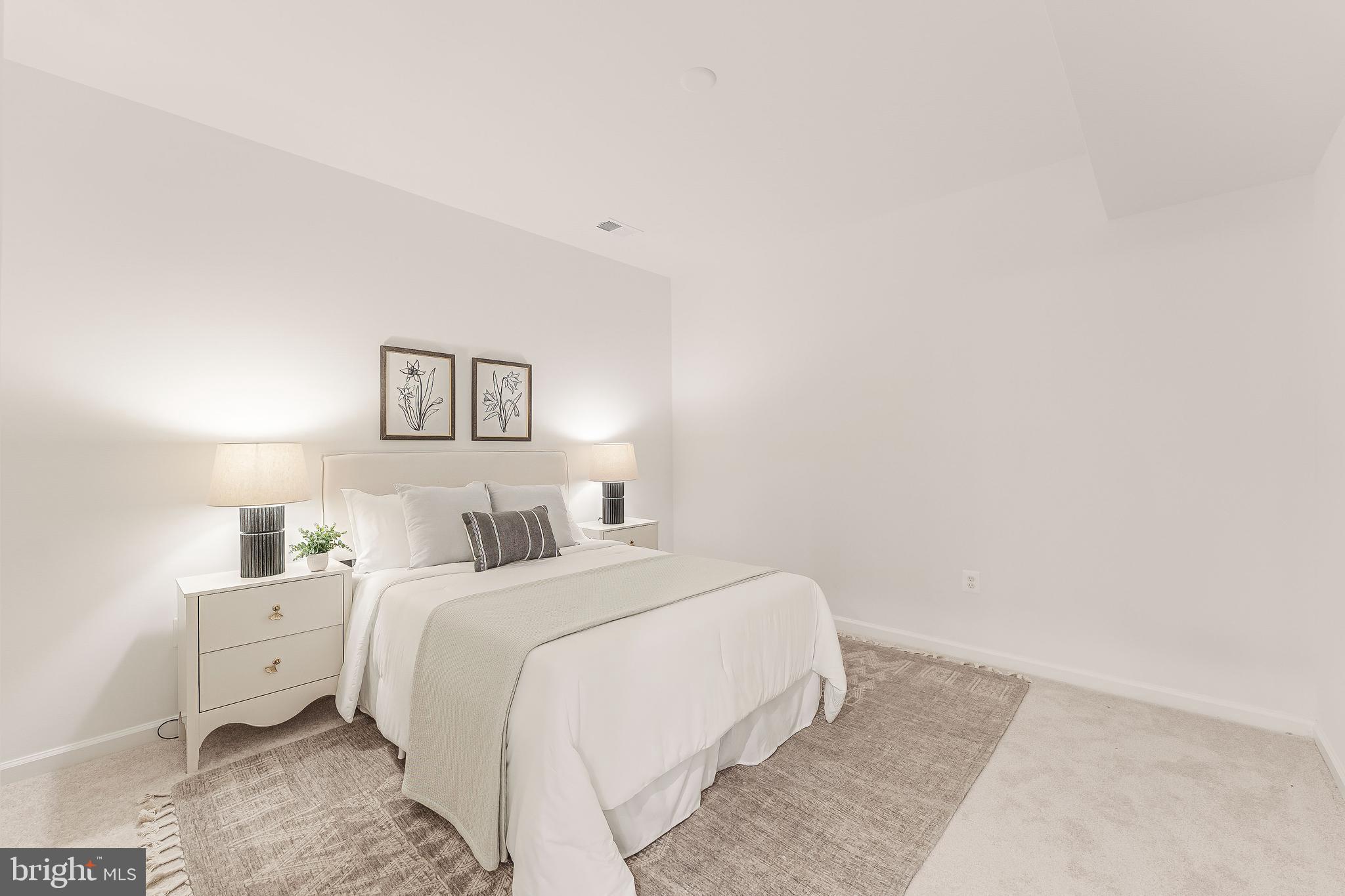 POTOMAC SHORES - Residential