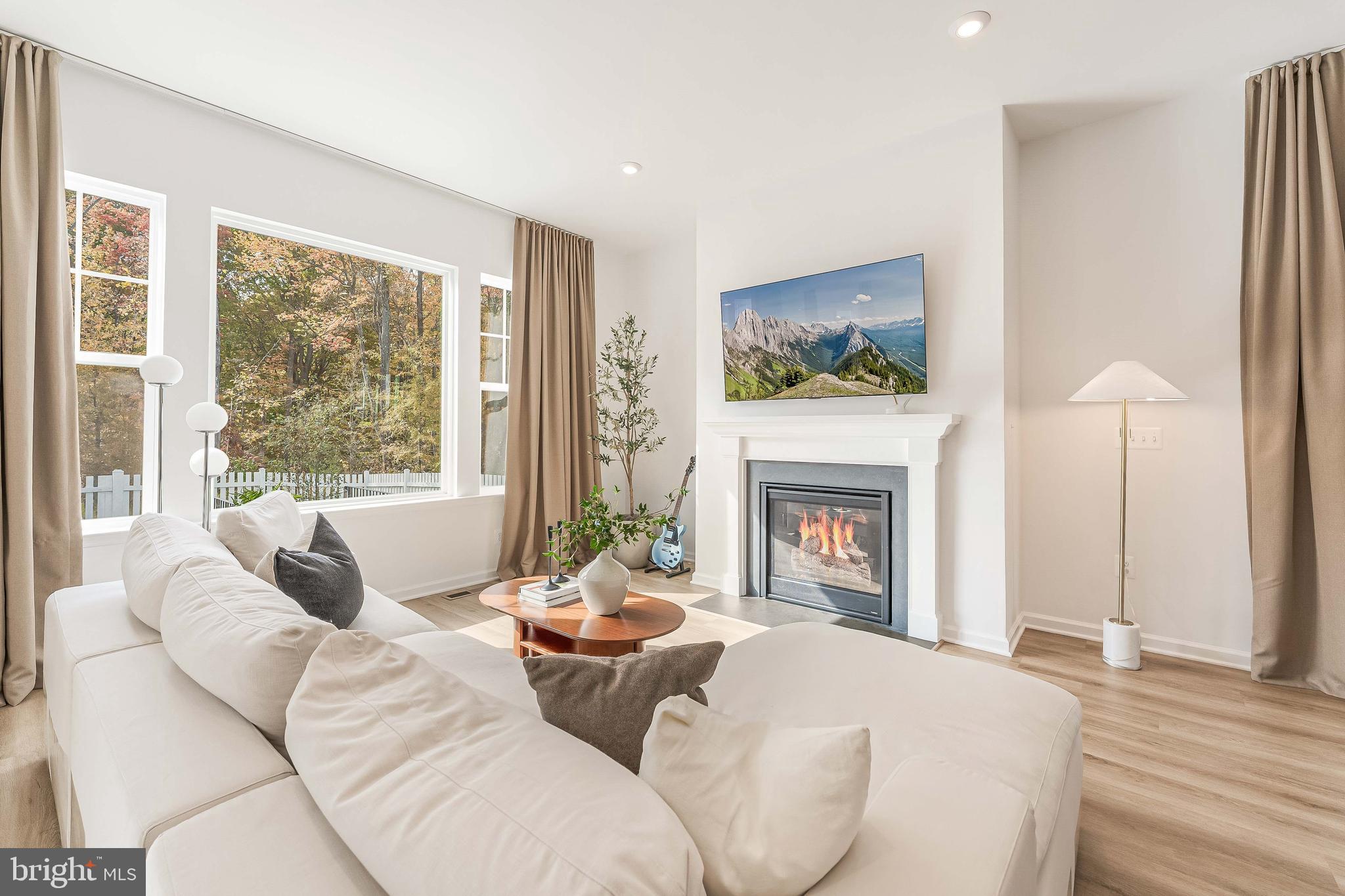 POTOMAC SHORES - Residential