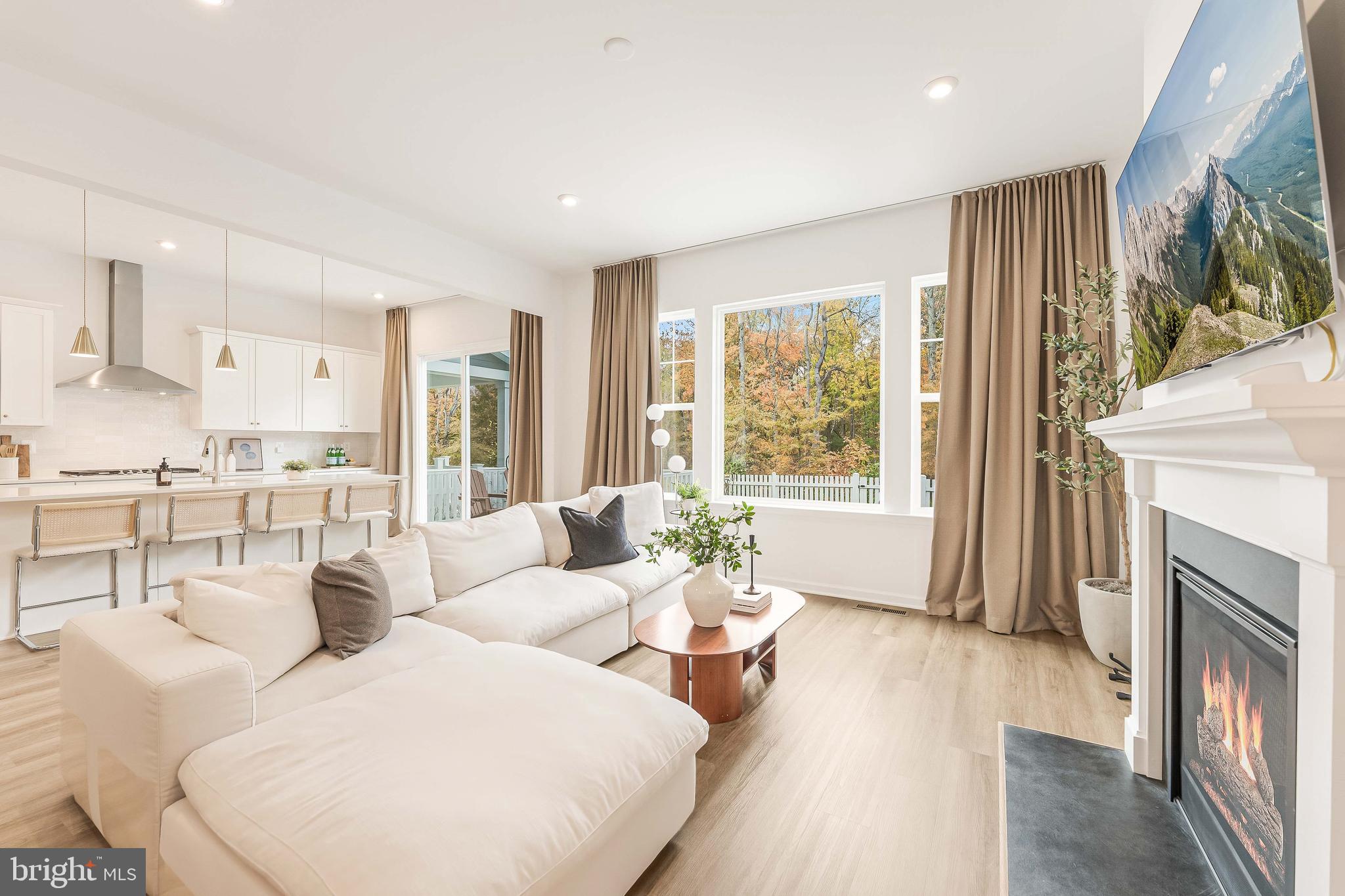 POTOMAC SHORES - Residential