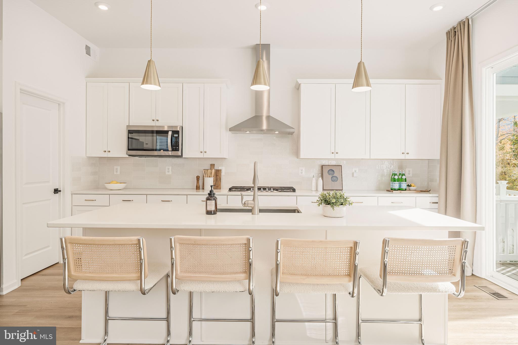 POTOMAC SHORES - Residential